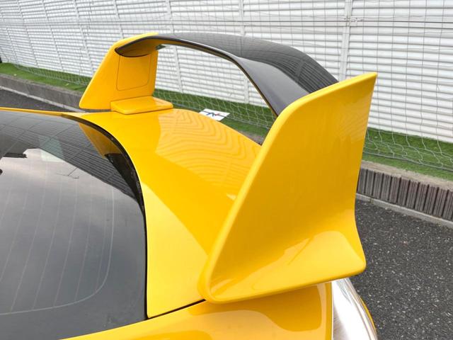 86 GTイエローリミテッド エアロパッケージ 6速MT ナビ バックカメラ ETC ドライブレコーダー 大型リアスポイラー 専用ボディ色サンライズイエロー LEDヘッドライト 16インチアルミホイール スマートキー デュアルオートエアコン(6枚目)