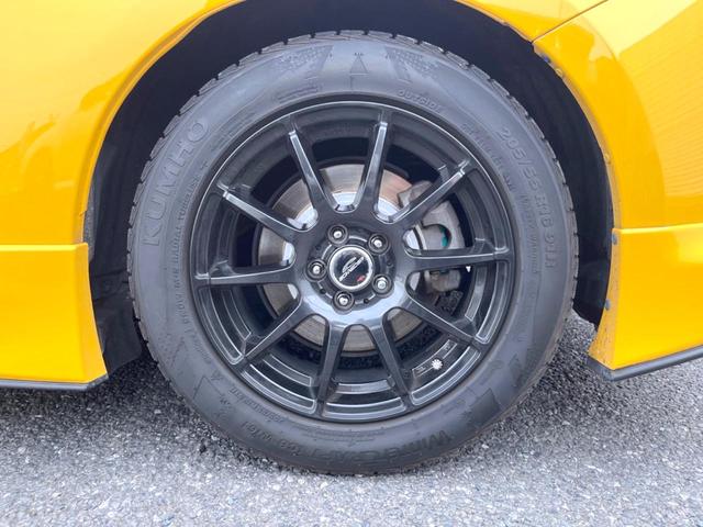 86 GTイエローリミテッド エアロパッケージ 6速MT ナビ バックカメラ ETC ドライブレコーダー 大型リアスポイラー 専用ボディ色サンライズイエロー LEDヘッドライト 16インチアルミホイール スマートキー デュアルオートエアコン(22枚目)