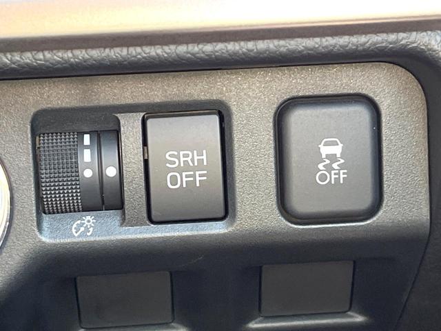 フォレスター ２．０ｉ－Ｌ　アイサイト　パワーシート　アドバンスドセイフティパッケージ　純正ナビ　バックカメラ　キーレスアクセス　プッシュスタート　アイサイトＶｅｒ３　ＬＥＤヘッドライト　純正１７インチアルミホイール　シートヒーター（36枚目）