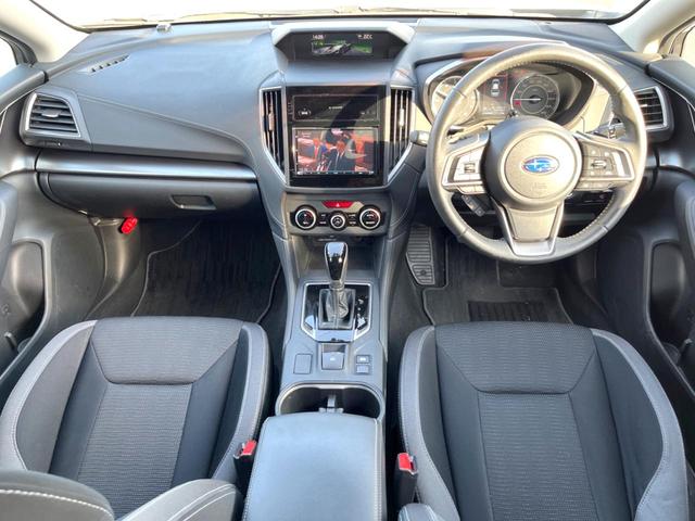 インプレッサスポーツ ２．０ｉ－Ｌアイサイト　純正ＳＤナビ　バックカメラ　衝突被害軽減システム　レーダークルーズ　ドラレコ　スマートキー　ＬＥＤヘッド　ＥＴＣ　オートハイビーム　車線逸脱警報　オートライト　デュアルエアコン　純正１７インチアルミ（2枚目）