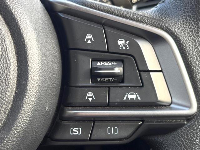 インプレッサスポーツ ２．０ｉ－Ｌアイサイト　純正ＳＤナビ　バックカメラ　衝突被害軽減システム　レーダークルーズ　ドラレコ　スマートキー　ＬＥＤヘッド　ＥＴＣ　オートハイビーム　車線逸脱警報　オートライト　デュアルエアコン　純正１７インチアルミ（7枚目）