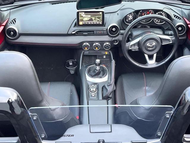 ロードスター Sレザーパッケージ MT車 バックカメラ BOSEサウンド レザーシート スマートキー LEDヘッド ビルトインETC 純正16インチアルミ 車線逸脱警報 オートライト デュアルエアコン Bluetooth CD(2枚目)