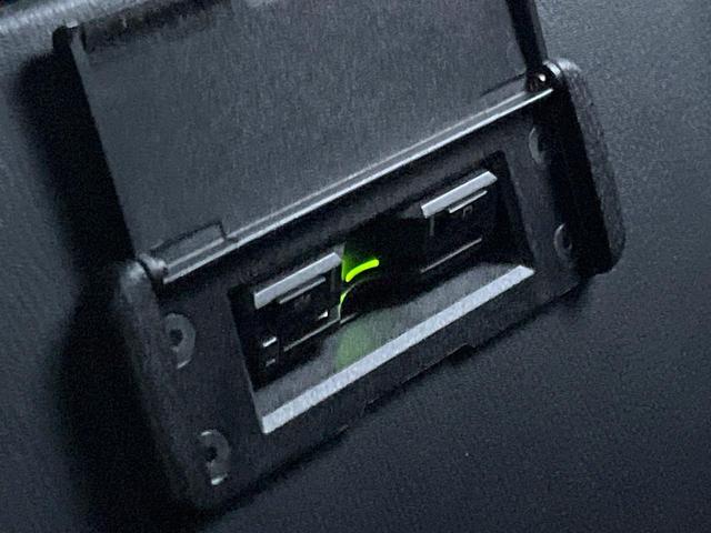 ロードスター Sレザーパッケージ MT車 バックカメラ BOSEサウンド レザーシート スマートキー LEDヘッド ビルトインETC 純正16インチアルミ 車線逸脱警報 オートライト デュアルエアコン Bluetooth CD(7枚目)