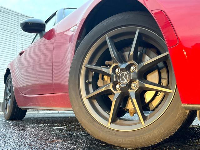 ロードスター Sレザーパッケージ MT車 バックカメラ BOSEサウンド レザーシート スマートキー LEDヘッド ビルトインETC 純正16インチアルミ 車線逸脱警報 オートライト デュアルエアコン Bluetooth CD(12枚目)