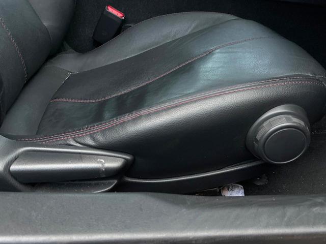 ロードスター Sレザーパッケージ MT車 バックカメラ BOSEサウンド レザーシート スマートキー LEDヘッド ビルトインETC 純正16インチアルミ 車線逸脱警報 オートライト デュアルエアコン Bluetooth CD(21枚目)