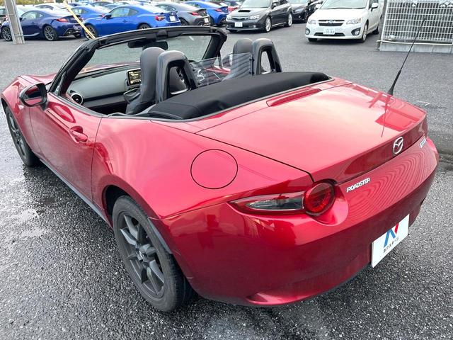 ロードスター Sレザーパッケージ MT車 バックカメラ BOSEサウンド レザーシート スマートキー LEDヘッド ビルトインETC 純正16インチアルミ 車線逸脱警報 オートライト デュアルエアコン Bluetooth CD(30枚目)