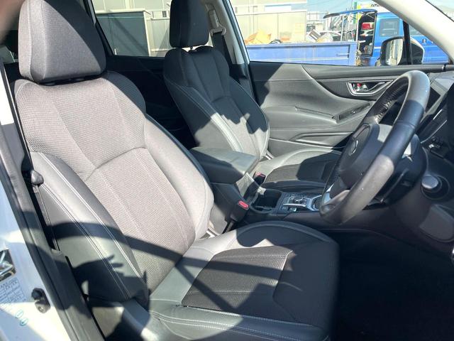 フォレスター ツーリング　パワーシートセット　アイサイトセイフティプラス　フロント・サイドカメラ　スマートリアビューミラー　ＬＥＤヘッドライト　純正１７インチアルミ　シートメモリー　前後席シートヒーター　スマートキー　４ＷＤ（8枚目）