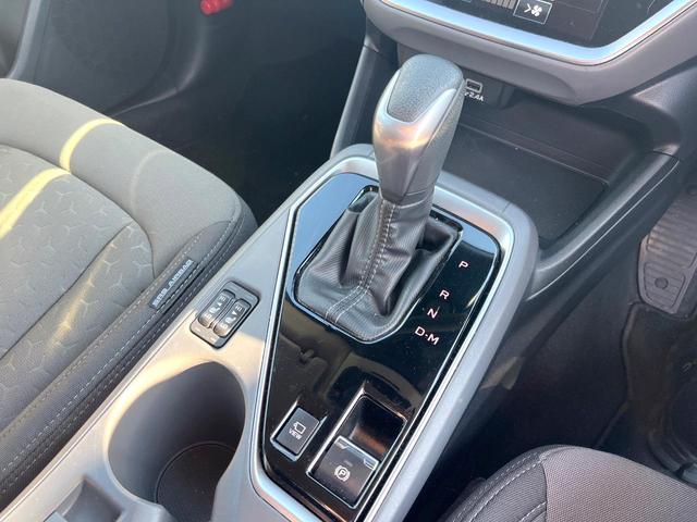 クロストレック ツーリング　４ＷＤ　全周囲カメラ　衝突被害軽減システム　ドラレコ　コーナーセンサー　スマートキー　ＬＥＤヘッド　ルーフレール　ビルトインＥＴＣ　純正１７インチアルミ　オートハイビーム　車線逸脱警報　オートライト（34枚目）