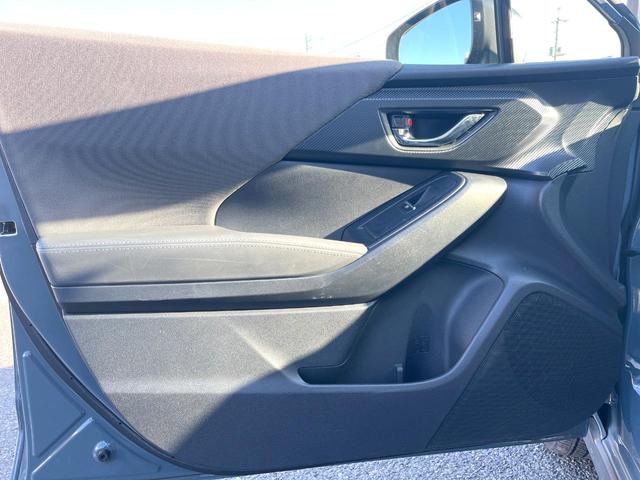 クロストレック ツーリング　４ＷＤ　全周囲カメラ　衝突被害軽減システム　ドラレコ　コーナーセンサー　スマートキー　ＬＥＤヘッド　ルーフレール　ビルトインＥＴＣ　純正１７インチアルミ　オートハイビーム　車線逸脱警報　オートライト（39枚目）