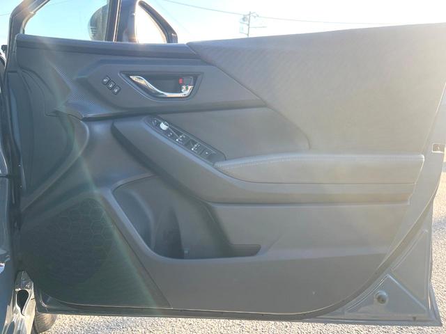 クロストレック ツーリング　４ＷＤ　全周囲カメラ　衝突被害軽減システム　ドラレコ　コーナーセンサー　スマートキー　ＬＥＤヘッド　ルーフレール　ビルトインＥＴＣ　純正１７インチアルミ　オートハイビーム　車線逸脱警報　オートライト（40枚目）