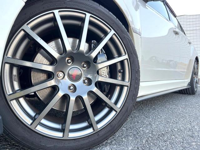 インプレッサ ＷＲＸ　ＳＴＩ　Ａライン　４ＷＤ　ターボ　エアロ　ハーフレザーシート　ドラレコ　スマートキー　ＨＩＤヘッド　ＥＴＣ　クルコン　純正１８インチアルミ　オートエアコン　ＣＤ　パドルシフト（13枚目）