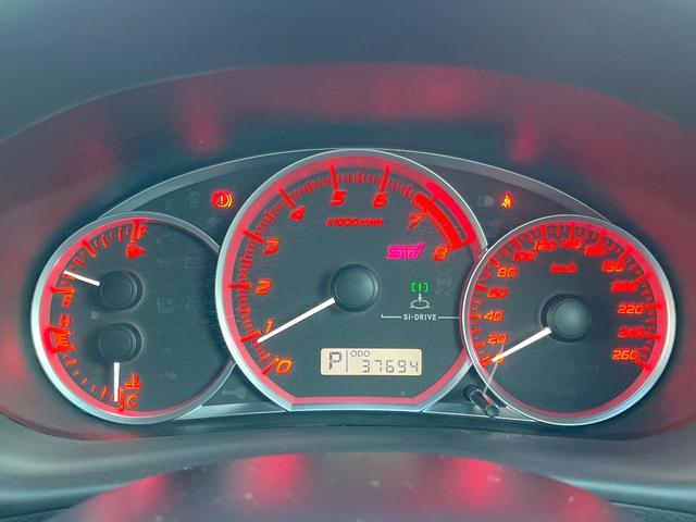 インプレッサ ＷＲＸ　ＳＴＩ　Ａライン　４ＷＤ　ターボ　エアロ　ハーフレザーシート　ドラレコ　スマートキー　ＨＩＤヘッド　ＥＴＣ　クルコン　純正１８インチアルミ　オートエアコン　ＣＤ　パドルシフト（21枚目）