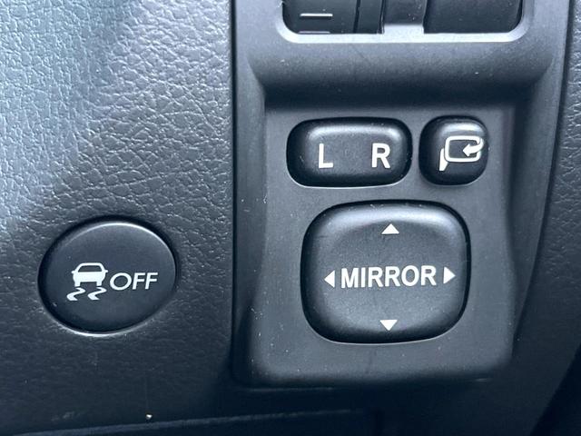 インプレッサ ＷＲＸ　ＳＴＩ　Ａライン　４ＷＤ　ターボ　エアロ　ハーフレザーシート　ドラレコ　スマートキー　ＨＩＤヘッド　ＥＴＣ　クルコン　純正１８インチアルミ　オートエアコン　ＣＤ　パドルシフト（33枚目）