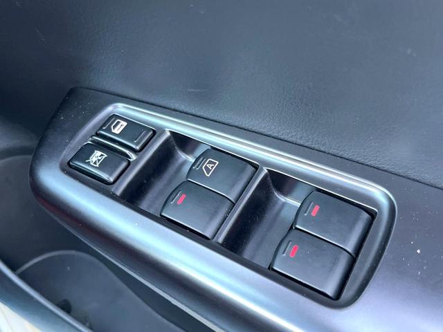 インプレッサ ＷＲＸ　ＳＴＩ　Ａライン　４ＷＤ　ターボ　エアロ　ハーフレザーシート　ドラレコ　スマートキー　ＨＩＤヘッド　ＥＴＣ　クルコン　純正１８インチアルミ　オートエアコン　ＣＤ　パドルシフト（34枚目）