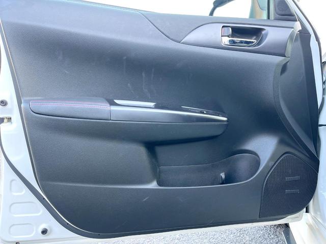 インプレッサ ＷＲＸ　ＳＴＩ　Ａライン　４ＷＤ　ターボ　エアロ　ハーフレザーシート　ドラレコ　スマートキー　ＨＩＤヘッド　ＥＴＣ　クルコン　純正１８インチアルミ　オートエアコン　ＣＤ　パドルシフト（40枚目）