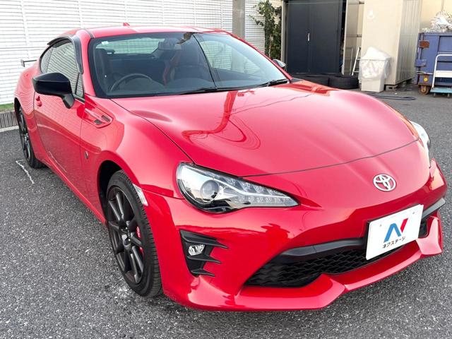 ８６ ＧＴリミテッド　ブラックパッケージ　ブレンボ製キャリパー　純正ナビ　バックカメラ　ＥＴＣ　ドライブレコーダー　純正１７インチアルミホイール　ＬＥＤヘッドライト　シートヒーター　クルーズコントロール　デュアルオートエアコン（16枚目）