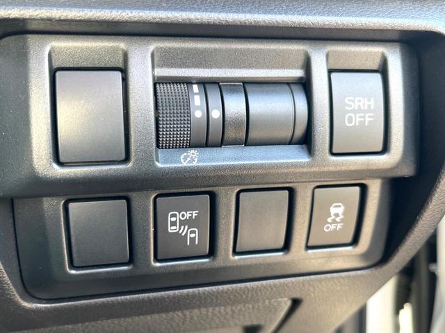 ＸＶ アドバンス　革シートセット　アイサイトセイフティプラス　ルーフレール　純正ナビ　バックカメラ　ＥＴＣ　ドライブレコーダー　ＬＥＤヘッドライト　純正１８インチアルミホイール　パワーシート　スマートキー（28枚目）