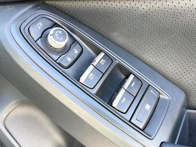 ＸＶ アドバンス　革シートセット　アイサイトセイフティプラス　ルーフレール　純正ナビ　バックカメラ　ＥＴＣ　ドライブレコーダー　ＬＥＤヘッドライト　純正１８インチアルミホイール　パワーシート　スマートキー（30枚目）