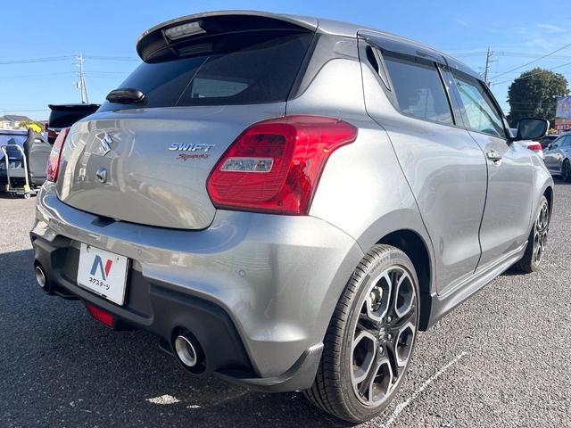 スイフトスポーツ ベースグレード　全周囲カメラ　衝突被害軽減システム　レーダークルーズ　シートヒーター　ドラレコ　コーナーセンサー　スマートキー　ＬＥＤヘッド　ビルトインＥＴＣ　純正１７インチアルミ　車線逸脱警報（17枚目）