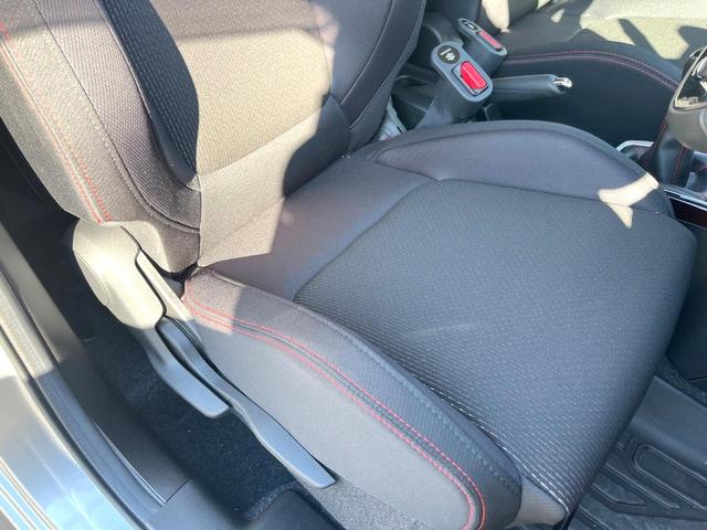 スイフトスポーツ ベースグレード　全周囲カメラ　衝突被害軽減システム　レーダークルーズ　シートヒーター　ドラレコ　コーナーセンサー　スマートキー　ＬＥＤヘッド　ビルトインＥＴＣ　純正１７インチアルミ　車線逸脱警報（41枚目）