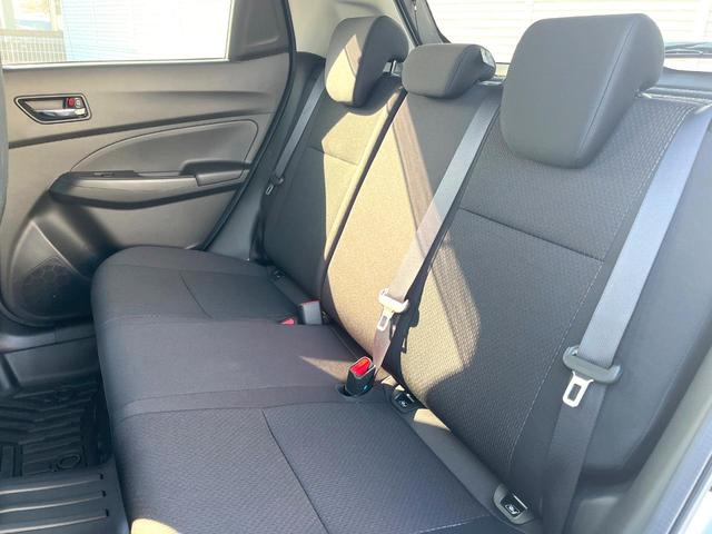 スイフトスポーツ ベースグレード　全周囲カメラ　衝突被害軽減システム　レーダークルーズ　シートヒーター　ドラレコ　コーナーセンサー　スマートキー　ＬＥＤヘッド　ビルトインＥＴＣ　純正１７インチアルミ　車線逸脱警報（45枚目）