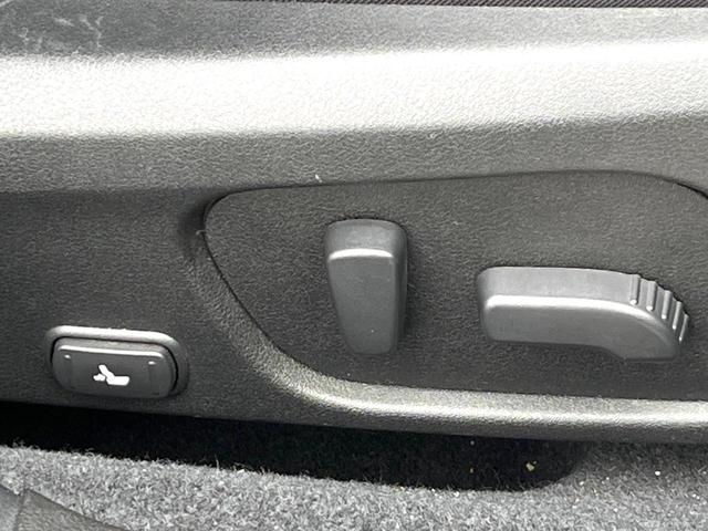 レヴォーグ １．６ＧＴ－Ｓアイサイト　アイサイトセイフティプラス　純正ナビ　バックカメラ　ＥＴＣ　ドライブレコーダー　ビルシュタインダンパー　パワーシート　シートヒーター　純正１８インチアルミホイール　ＬＥＤヘッドライト　スマートキー（21枚目）