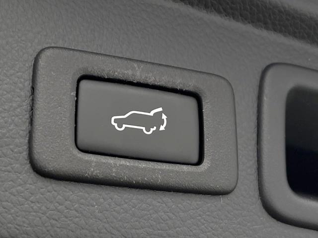 フォレスター ２．０ＸＴ　アイサイト　パワーバックドア　ルーフレール　純正ナビ　バックカメラ　ＥＴＣ　ドライブレコーダー　アイサイトＶｅｒ３　純正１８インチアルミホイール　ＬＥＤヘッドライト　パワーシート　シートヒーター　スマートキー（3枚目）