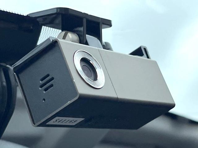 フォレスター ２．０ＸＴ　アイサイト　パワーバックドア　ルーフレール　純正ナビ　バックカメラ　ＥＴＣ　ドライブレコーダー　アイサイトＶｅｒ３　純正１８インチアルミホイール　ＬＥＤヘッドライト　パワーシート　シートヒーター　スマートキー（7枚目）