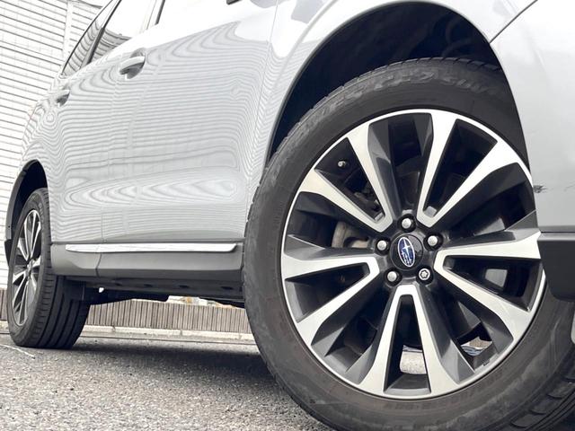 フォレスター ２．０ＸＴ　アイサイト　パワーバックドア　ルーフレール　純正ナビ　バックカメラ　ＥＴＣ　ドライブレコーダー　アイサイトＶｅｒ３　純正１８インチアルミホイール　ＬＥＤヘッドライト　パワーシート　シートヒーター　スマートキー（13枚目）