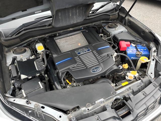 フォレスター ２．０ＸＴ　アイサイト　パワーバックドア　ルーフレール　純正ナビ　バックカメラ　ＥＴＣ　ドライブレコーダー　アイサイトＶｅｒ３　純正１８インチアルミホイール　ＬＥＤヘッドライト　パワーシート　シートヒーター　スマートキー（18枚目）