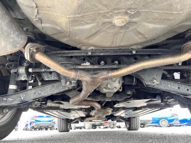 フォレスター ２．０ＸＴ　アイサイト　パワーバックドア　ルーフレール　純正ナビ　バックカメラ　ＥＴＣ　ドライブレコーダー　アイサイトＶｅｒ３　純正１８インチアルミホイール　ＬＥＤヘッドライト　パワーシート　シートヒーター　スマートキー（19枚目）