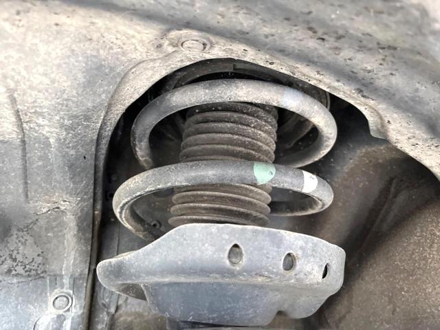 フォレスター ２．０ＸＴ　アイサイト　パワーバックドア　ルーフレール　純正ナビ　バックカメラ　ＥＴＣ　ドライブレコーダー　アイサイトＶｅｒ３　純正１８インチアルミホイール　ＬＥＤヘッドライト　パワーシート　シートヒーター　スマートキー（20枚目）