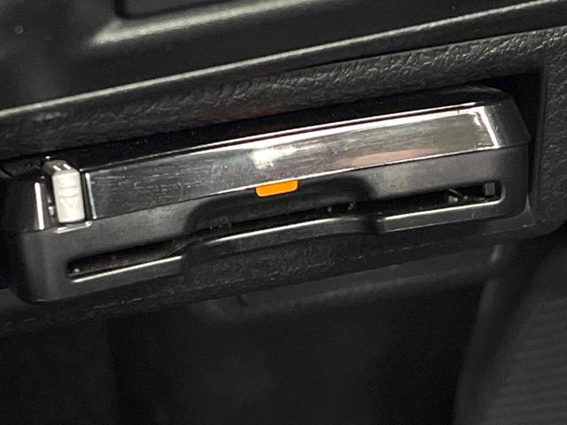 フォレスター ２．０ＸＴ　アイサイト　パワーバックドア　ルーフレール　純正ナビ　バックカメラ　ＥＴＣ　ドライブレコーダー　アイサイトＶｅｒ３　純正１８インチアルミホイール　ＬＥＤヘッドライト　パワーシート　シートヒーター　スマートキー（35枚目）