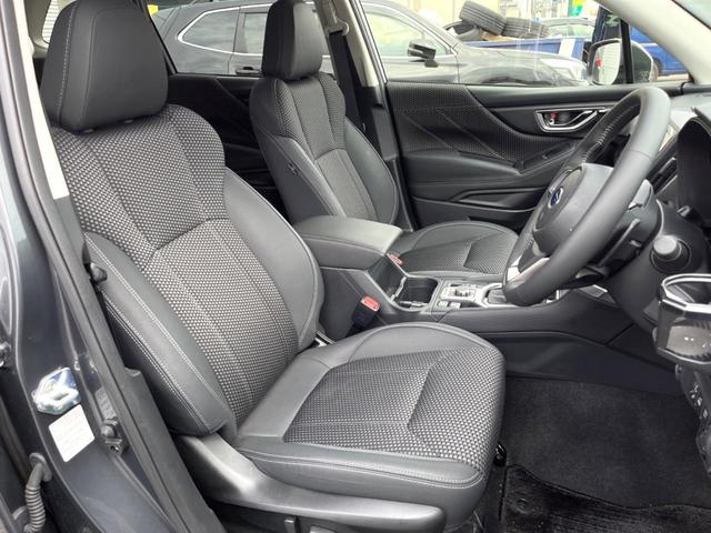 フォレスター アドバンス　Ｆ型　ルーフレール　ＬＥＤアクセサリーライナー　純正８型ダイアトーンナビ　メモリー機能付きパワーシート　パワーバックドア　純正１８インチアルミ　ドライバーモニタリングシステム　ｅーＢＯＸＥＲ（8枚目）