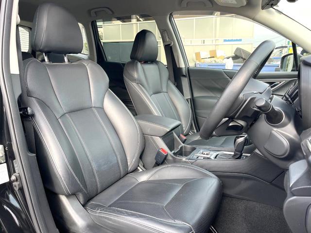 フォレスター プレミアム　革シート　ルーフレール　パワーバックドア　純正８型ビルトインナビ　アイサイトセイフティプラス　ＬＥＤアクセサリーライナー　メモリー機能付きパワーシート　純正１８インチアルミ　スマートキー（8枚目）