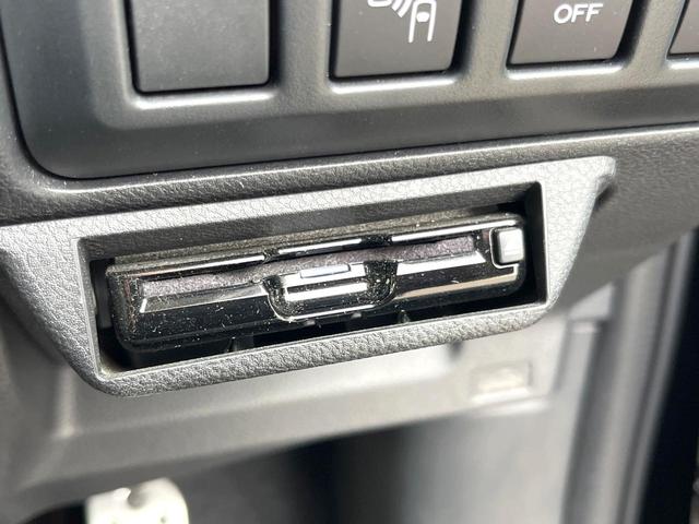 フォレスター プレミアム　革シート　ルーフレール　パワーバックドア　純正８型ビルトインナビ　アイサイトセイフティプラス　ＬＥＤアクセサリーライナー　メモリー機能付きパワーシート　純正１８インチアルミ　スマートキー（29枚目）