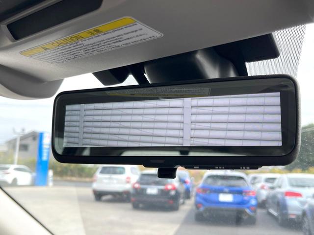 フォレスター プレミアム　革シート　ルーフレール　パワーバックドア　純正８型ビルトインナビ　アイサイトセイフティプラス　ＬＥＤアクセサリーライナー　メモリー機能付きパワーシート　純正１８インチアルミ　スマートキー（37枚目）