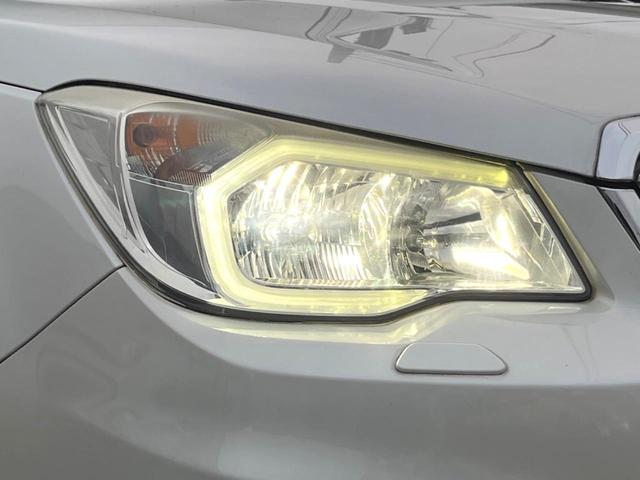 フォレスター ２．０ｉ－Ｓ　アイサイト　パワーバックドア　純正ナビ　バックカメラ　ＥＴＣ　オートライト　純正１８インチアルミホイール　パワーシート　シートヒーター　キーレスアクセス　プッシュスタート　アイサイトＶｅｒ２　オートエアコン（12枚目）