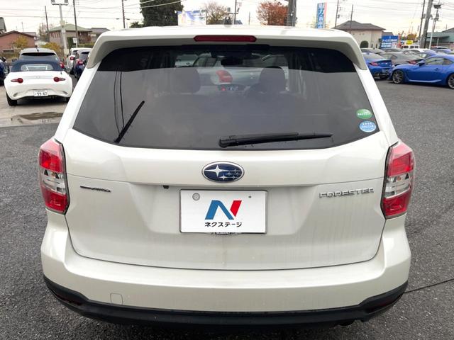 フォレスター ２．０ｉ－Ｓ　アイサイト　パワーバックドア　純正ナビ　バックカメラ　ＥＴＣ　オートライト　純正１８インチアルミホイール　パワーシート　シートヒーター　キーレスアクセス　プッシュスタート　アイサイトＶｅｒ２　オートエアコン（15枚目）