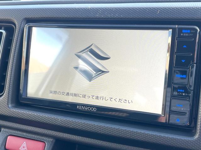 【純正ナビ】人気の純正ナビを装備。オーディオ機能も充実しており、Ｂｌｕｅｔｏｏｔｈ接続すればお持ちのスマホやＭＰ３プレイヤーの音楽を再生可能！毎日の運転がさらに楽しくなります！！