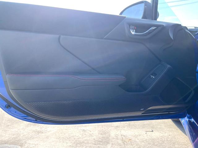 ＢＲＺ Ｓ　６ＭＴ　ＳＴＩエアロパッケージ　ＳＴＩコンプリートキット　ＳＴＩ製１８インチアルミ　ＬＥＤアクセサリーライナー　ＬＥＤヘッドライト　革巻きステアリング　クルーズコントロール　シートヒーター（37枚目）