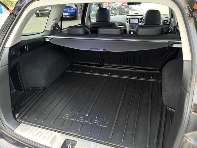 レガシィツーリングワゴン ２．５ｉアイサイト　Ｓパッケージ　後期Ｄ型　ナビ　バックカメラ　ＥＴＣ　ＨＩＤヘッドライト　純正１８インチアルミホイール　キーレスアクセス　プッシュスタート　ビルシュタインダンパー　アイドリングストップ　Ｓ－Ｉドライブ（11枚目）