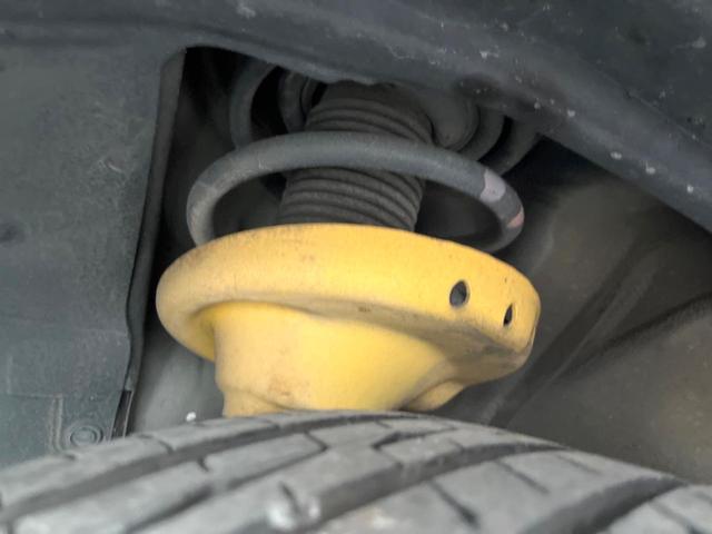 レガシィツーリングワゴン ２．５ｉアイサイト　Ｓパッケージ　後期Ｄ型　ナビ　バックカメラ　ＥＴＣ　ＨＩＤヘッドライト　純正１８インチアルミホイール　キーレスアクセス　プッシュスタート　ビルシュタインダンパー　アイドリングストップ　Ｓ－Ｉドライブ（20枚目）