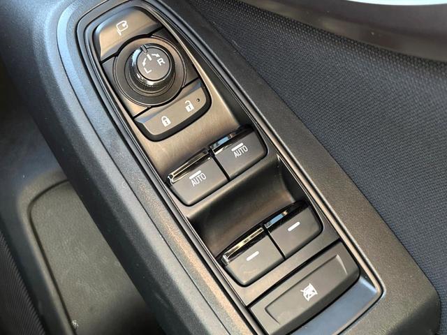 インプレッサスポーツ 1.6i-Sアイサイト ドラレコ コーナーセンサー スマートキー LEDヘッドライト ETC 純正17インチアルミホイール オートハイビーム 車線逸脱警報 オートライト デュアルエアコン CD パドルシフト(45枚目)