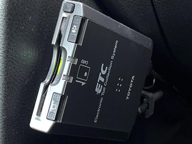 ８６ Ｇ　純正ＳＤナビ　バックカメラ　ＥＴＣ　ドライブレコーダー　純正１６インチアルミホイール　Ｂｌｕｅｔｏｏｔｈ　ＣＤ　ＤＶＤ再生　地デジ　パドルシフト（6枚目）