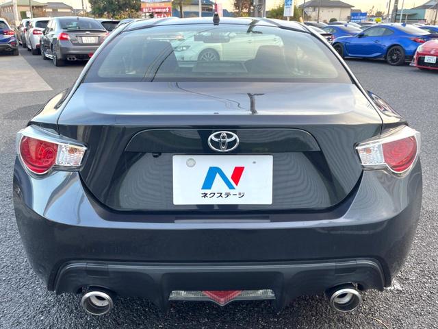 ８６ Ｇ　純正ＳＤナビ　バックカメラ　ＥＴＣ　ドライブレコーダー　純正１６インチアルミホイール　Ｂｌｕｅｔｏｏｔｈ　ＣＤ　ＤＶＤ再生　地デジ　パドルシフト（14枚目）