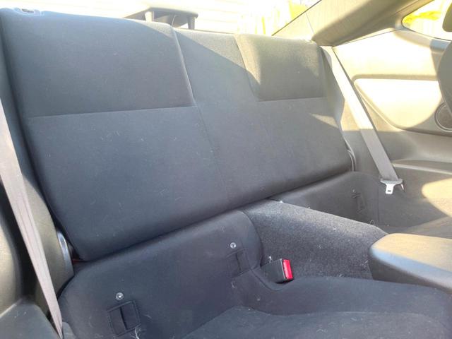 ８６ Ｇ　ＴＲＤエアロ　純正ＳＤナビ　バックカメラ　ＥＴＣ　純正１６インチアルミホイール　Ｂｌｕｅｔｏｏｔｈ　ＣＤ　ＤＶＤ再生　パドルシフト（9枚目）