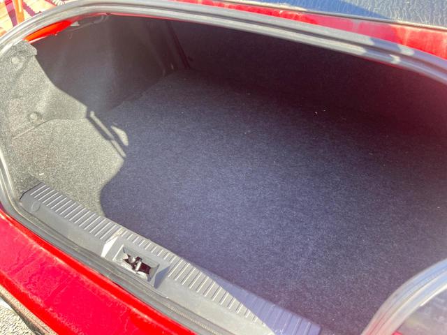 ８６ Ｇ　ＴＲＤエアロ　純正ＳＤナビ　バックカメラ　ＥＴＣ　純正１６インチアルミホイール　Ｂｌｕｅｔｏｏｔｈ　ＣＤ　ＤＶＤ再生　パドルシフト（10枚目）