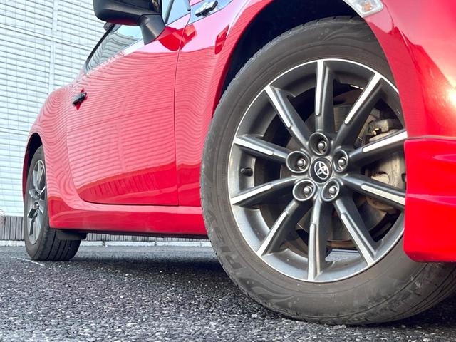 ８６ Ｇ　ＴＲＤエアロ　純正ＳＤナビ　バックカメラ　ＥＴＣ　純正１６インチアルミホイール　Ｂｌｕｅｔｏｏｔｈ　ＣＤ　ＤＶＤ再生　パドルシフト（13枚目）