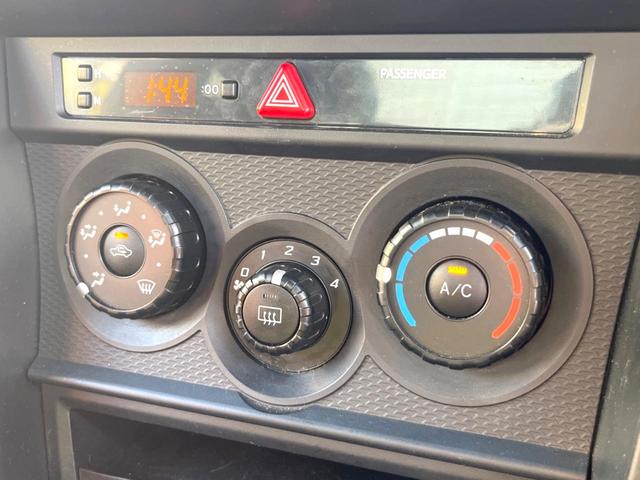 ８６ Ｇ　ＴＲＤエアロ　純正ＳＤナビ　バックカメラ　ＥＴＣ　純正１６インチアルミホイール　Ｂｌｕｅｔｏｏｔｈ　ＣＤ　ＤＶＤ再生　パドルシフト（24枚目）